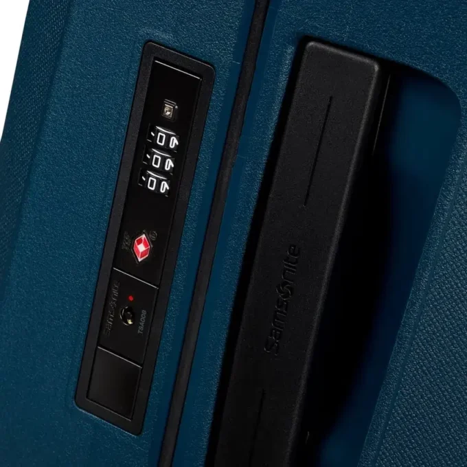 Essens kabinväskor med hjul