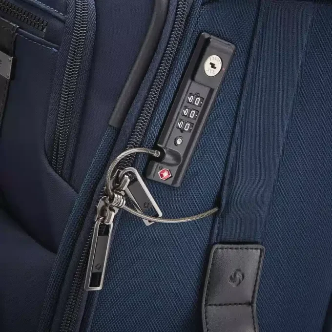 Nuroad kabinväskor med hjul