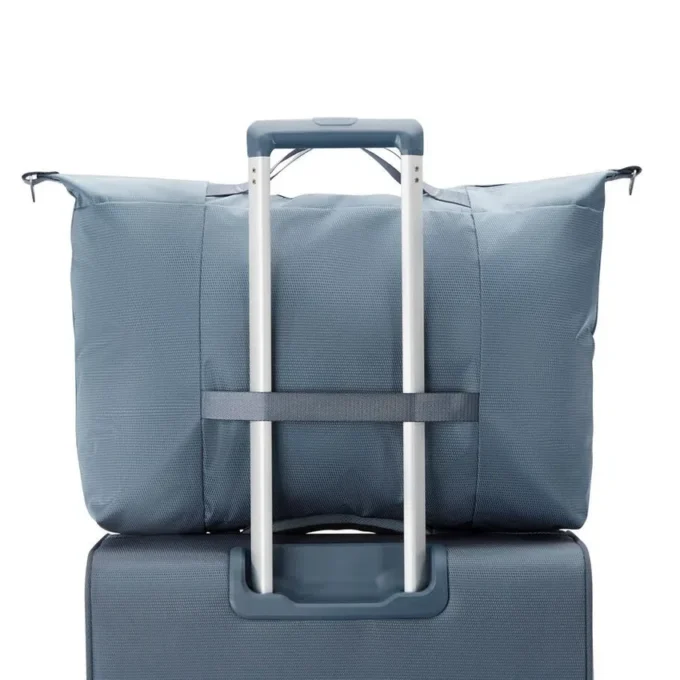 Uplift weekender duffel