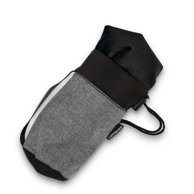 Uppblåsbar kudde med förvaringspåse